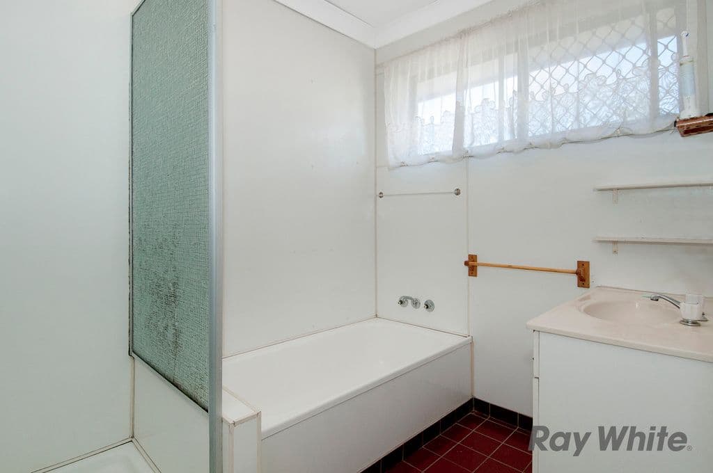 35 Jessie Crescent, Bethania QLD 4205, Bethania - Thumbnail 8