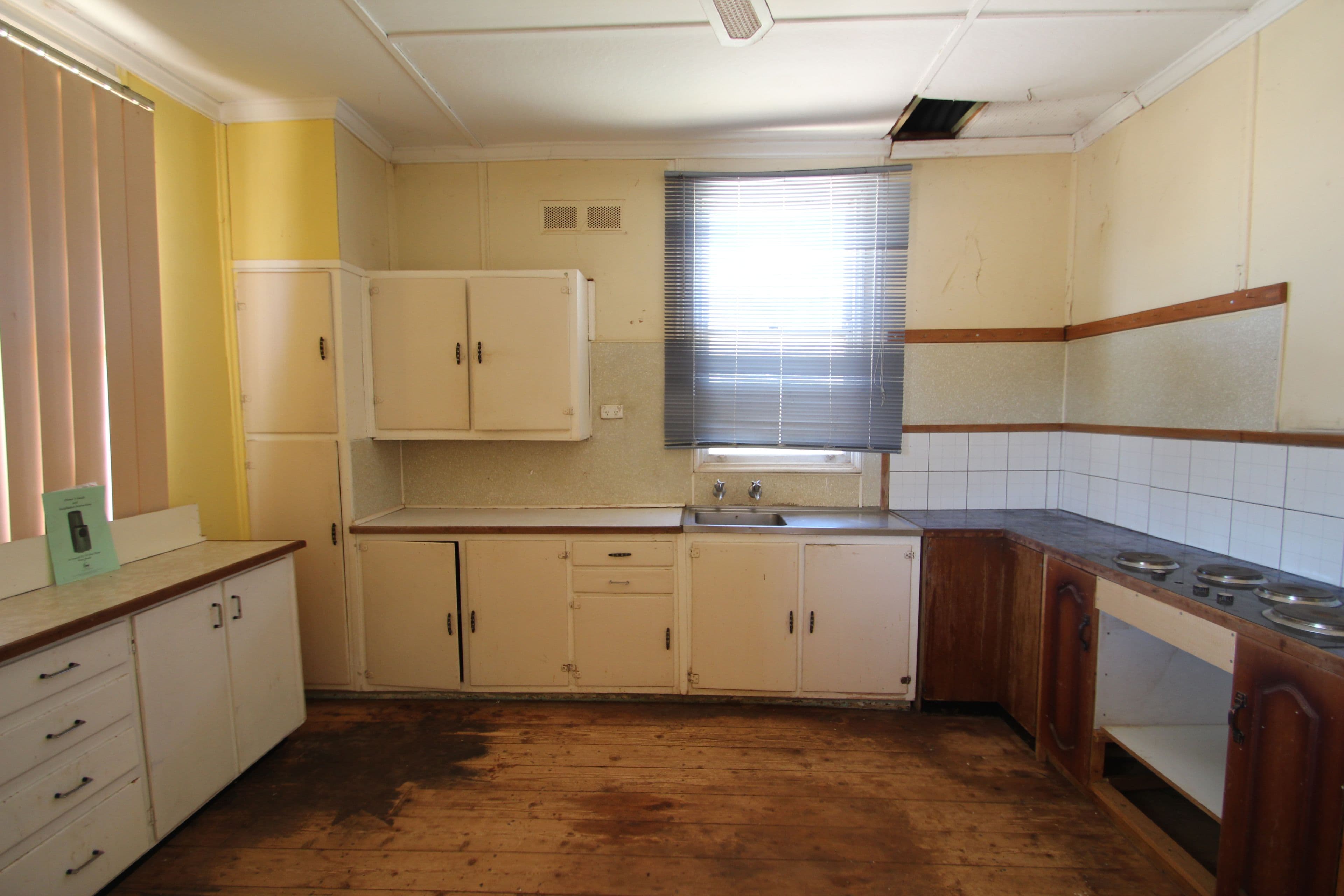 12 Railway Parade, Robertstown SA 5381, Robertstown - Thumbnail 4