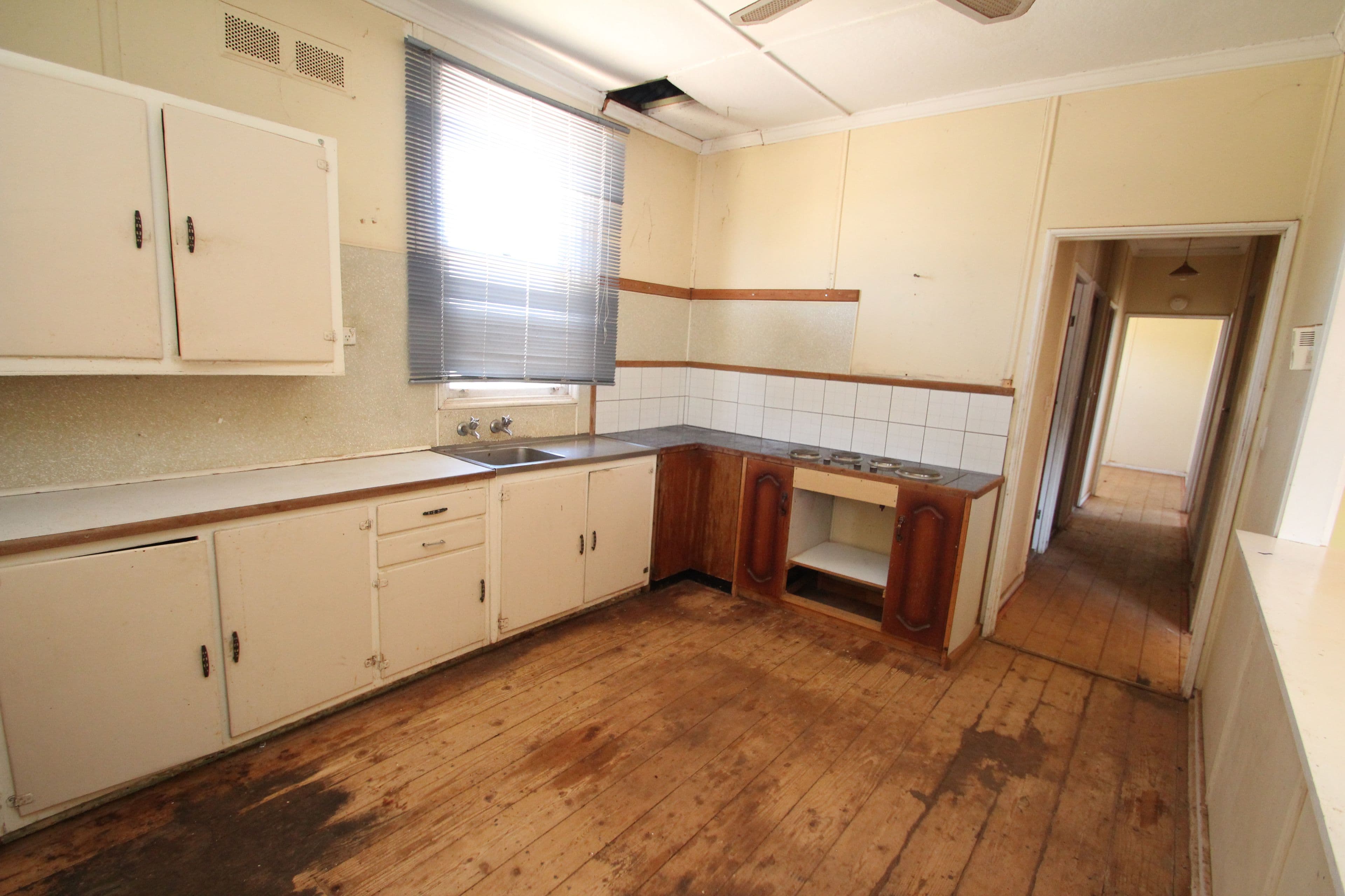 12 Railway Parade, Robertstown SA 5381, Robertstown - Thumbnail 6