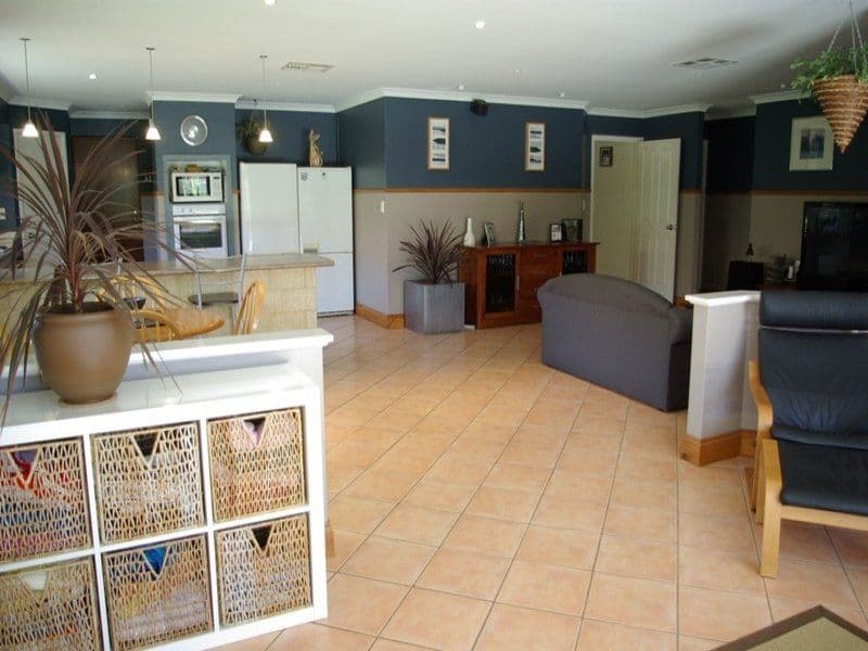 8 Turnbull Close, Atwell WA 6164, Atwell - Thumbnail 3