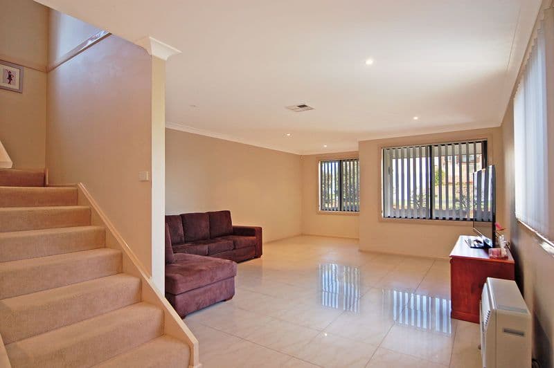 42 Seymour Drive, FLINDERS NSW 2529, Flinders - Thumbnail 4