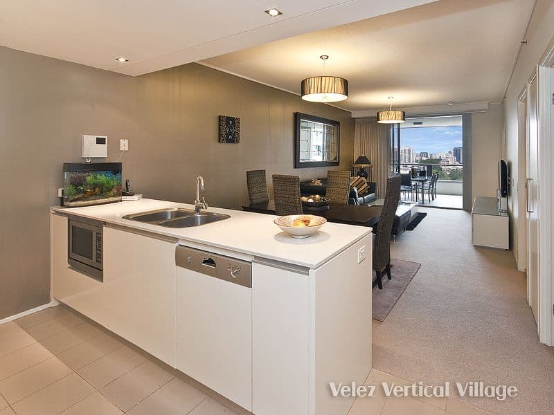 30 Macrossan Street, BRISBANE QLD 4000, Brisbane City - Thumbnail 2