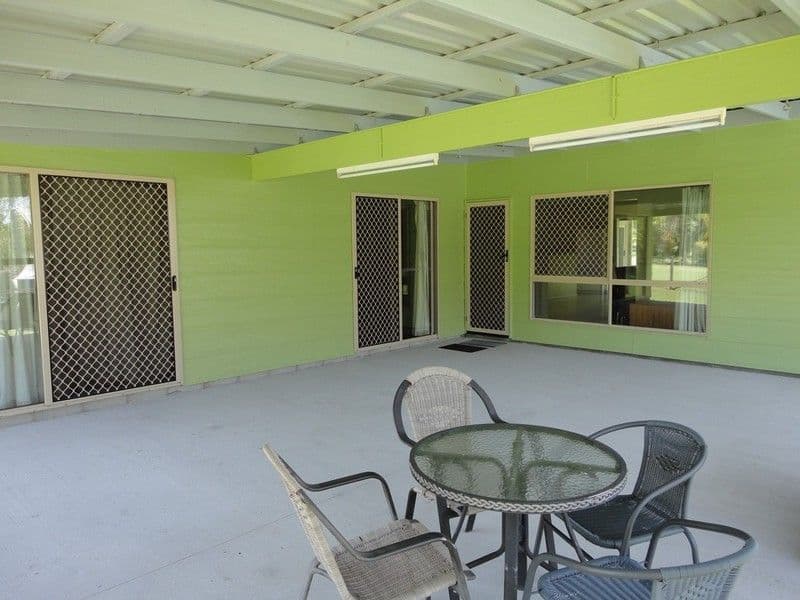 32 Golden Avenue, TANNUM SANDS QLD 4680, Tannum Sands - Thumbnail 8