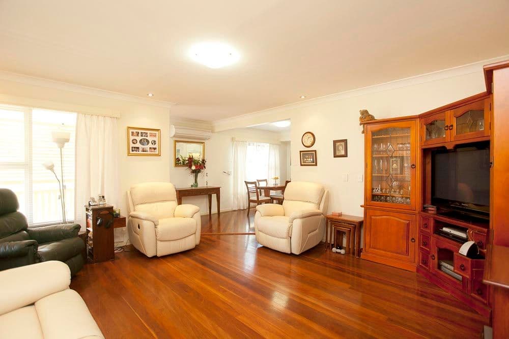 51 Valentia Street, MANSFIELD QLD 4122, Mansfield - Thumbnail 3