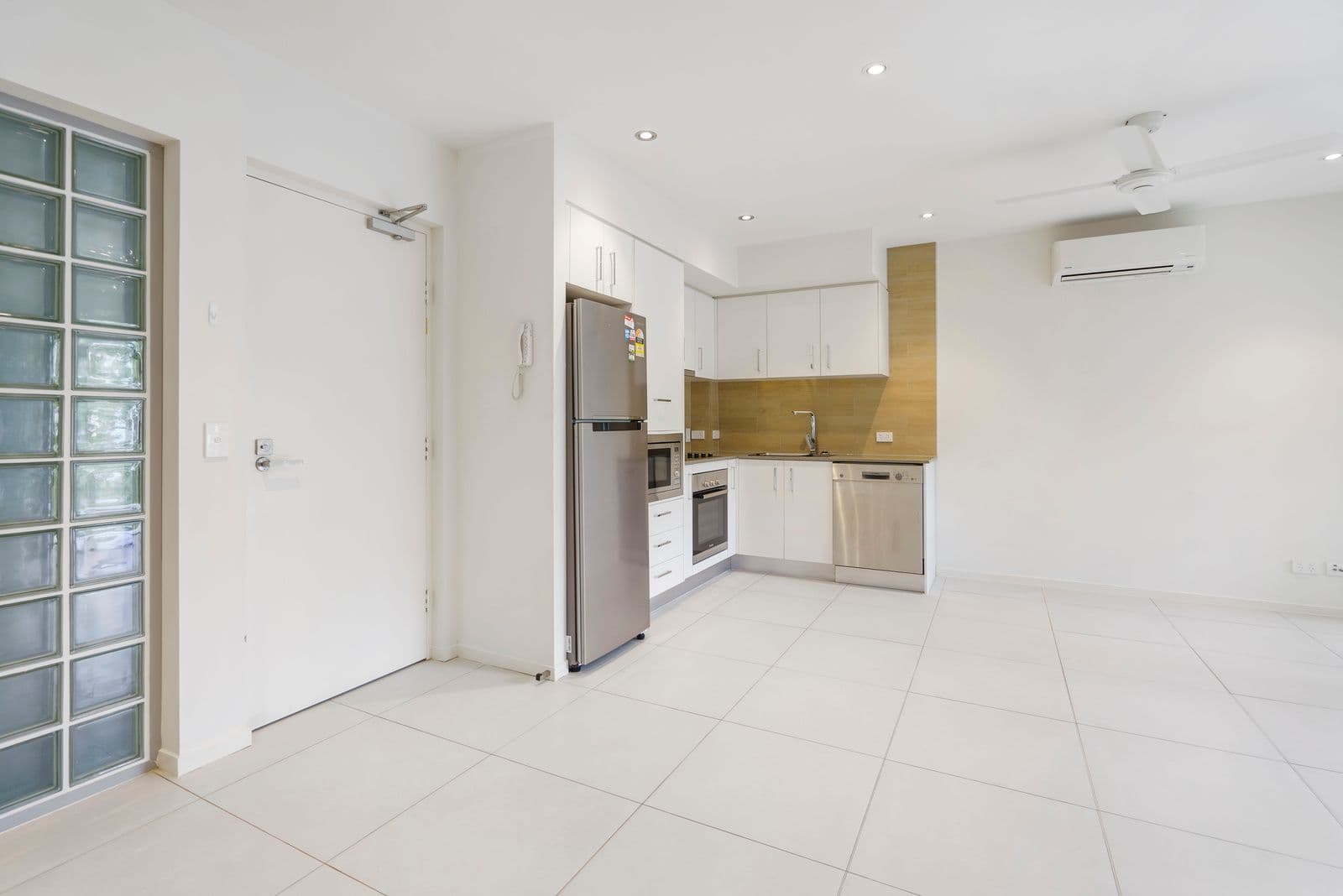 2 Little Bennett Street, Norman Park QLD 4170, Norman Park - Thumbnail 3