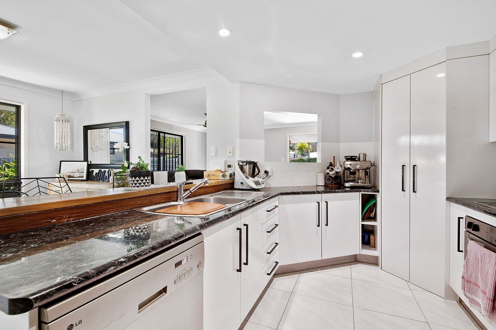 27 Mei-Lynn Way, Taranganba QLD 4703, Taranganba - Thumbnail 7