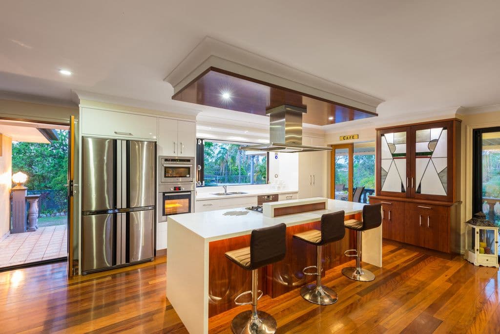 81 Brodie Street, Holland Park West QLD 4121, Holland Park West - Thumbnail 2