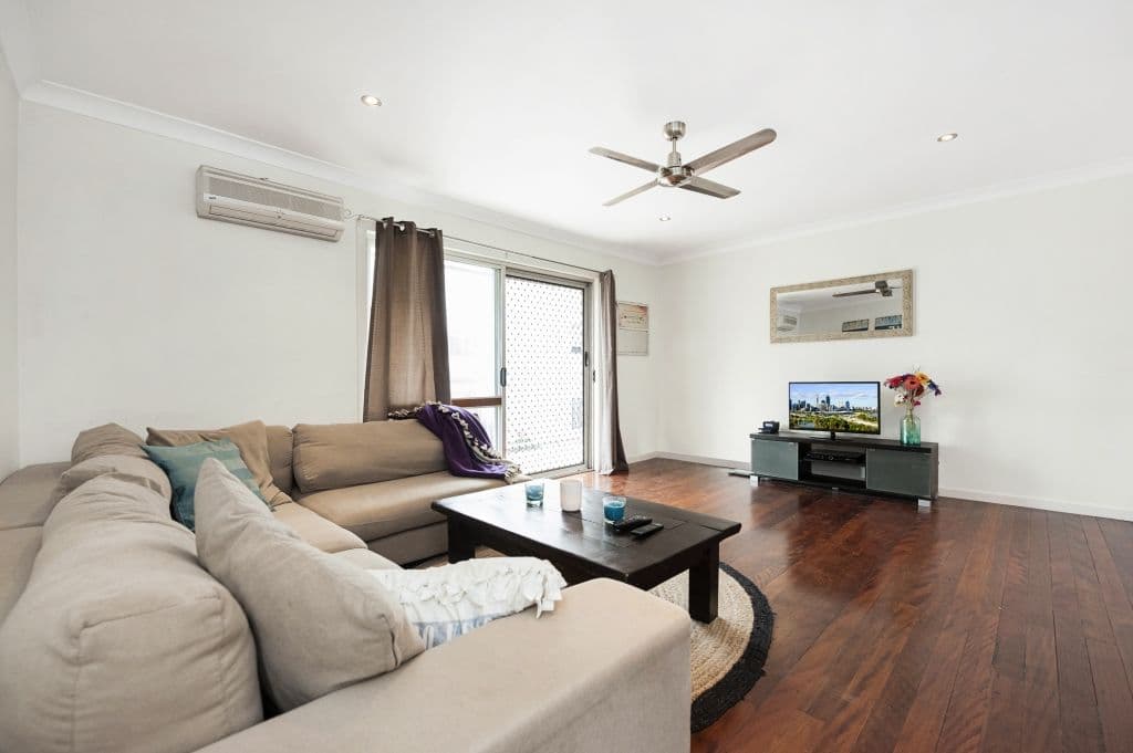 70 McLean Street, Coolangatta QLD 4225, Coolangatta - Thumbnail 2