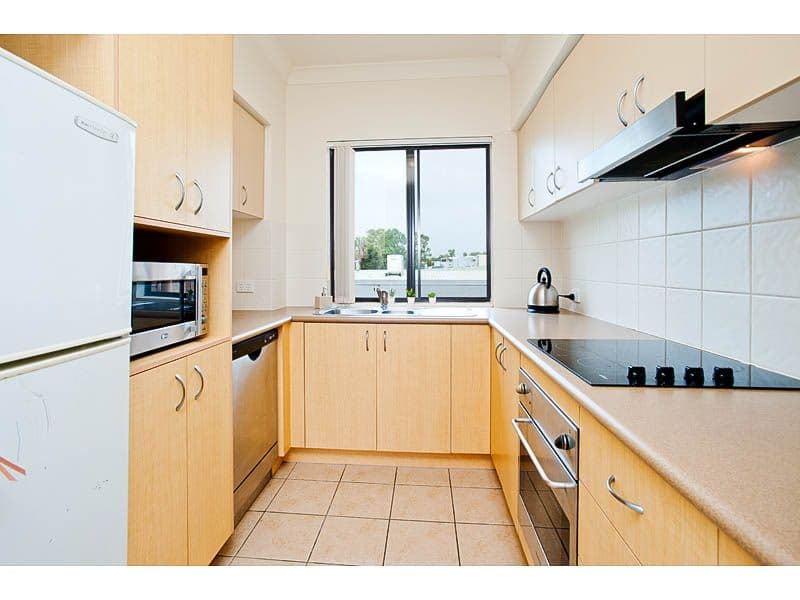 33 Rise Street, MOUNT GRAVATT EAST QLD 4122, Mount Gravatt - Thumbnail 3