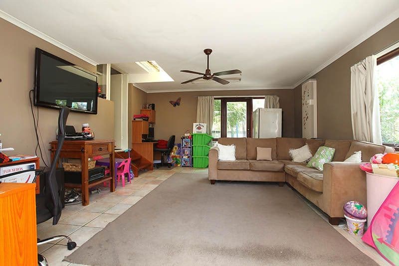 57 Forest Street, WHITTLESEA VIC 3757, Whittlesea - Thumbnail 2