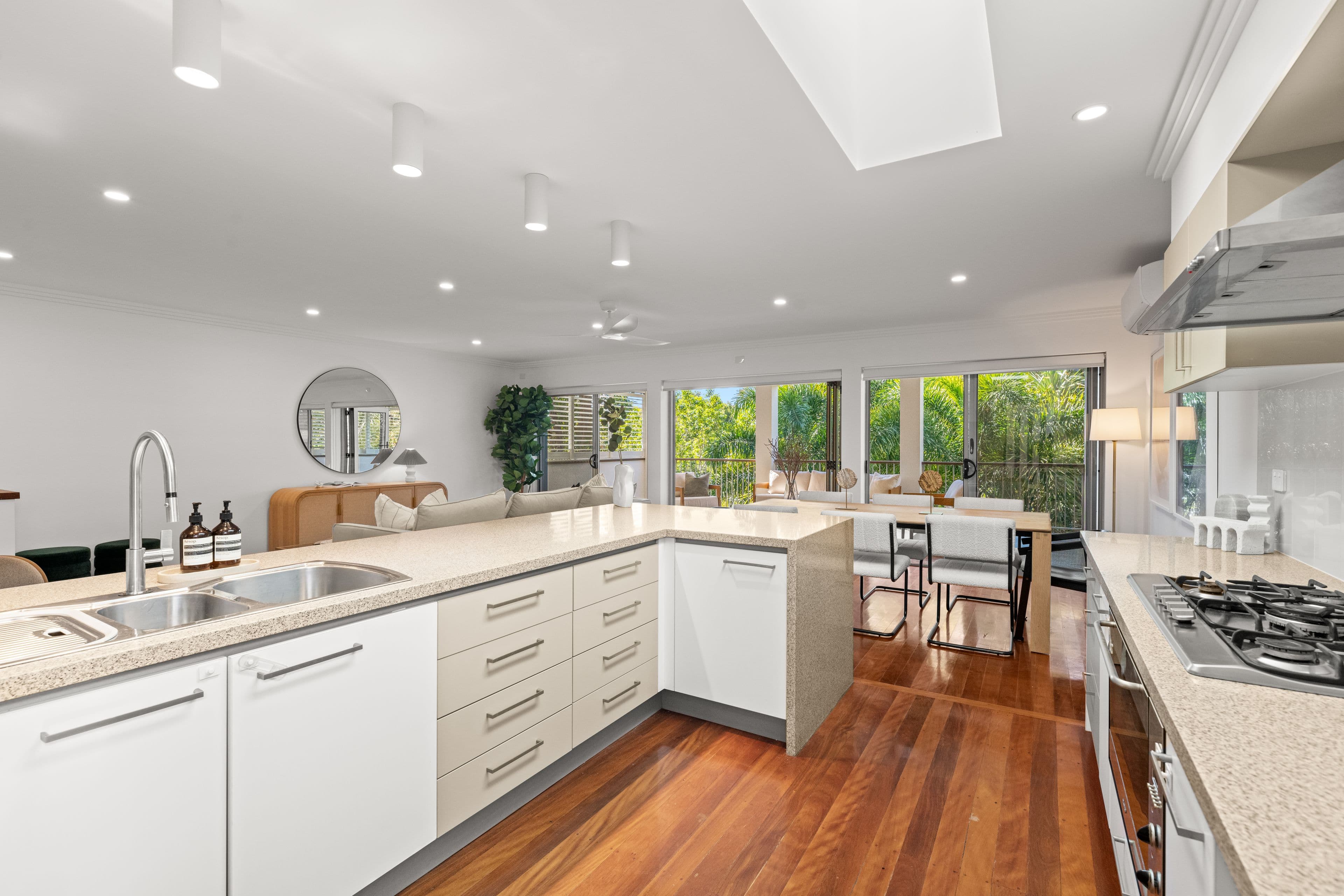 161 Ocean Parade, Burleigh Heads QLD 4220, Burleigh Heads - Thumbnail 3