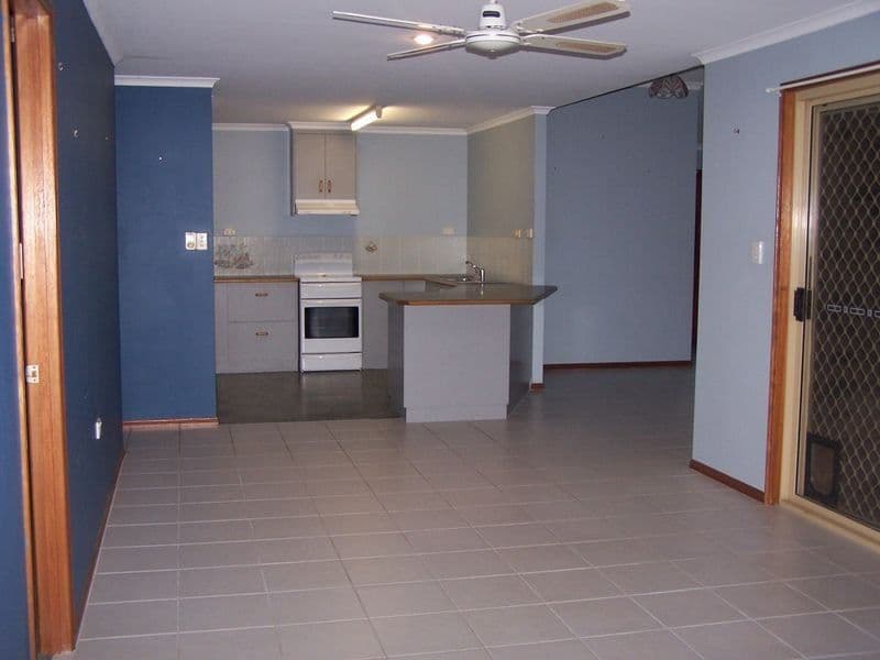 162 Mungar Road, OAKHURST QLD 4650, Oakhurst - Thumbnail 5