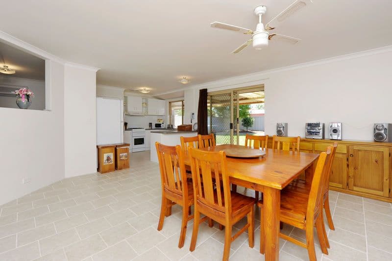 6 Chittering Place, COOLOONGUP WA 6168, Cooloongup - Thumbnail 3