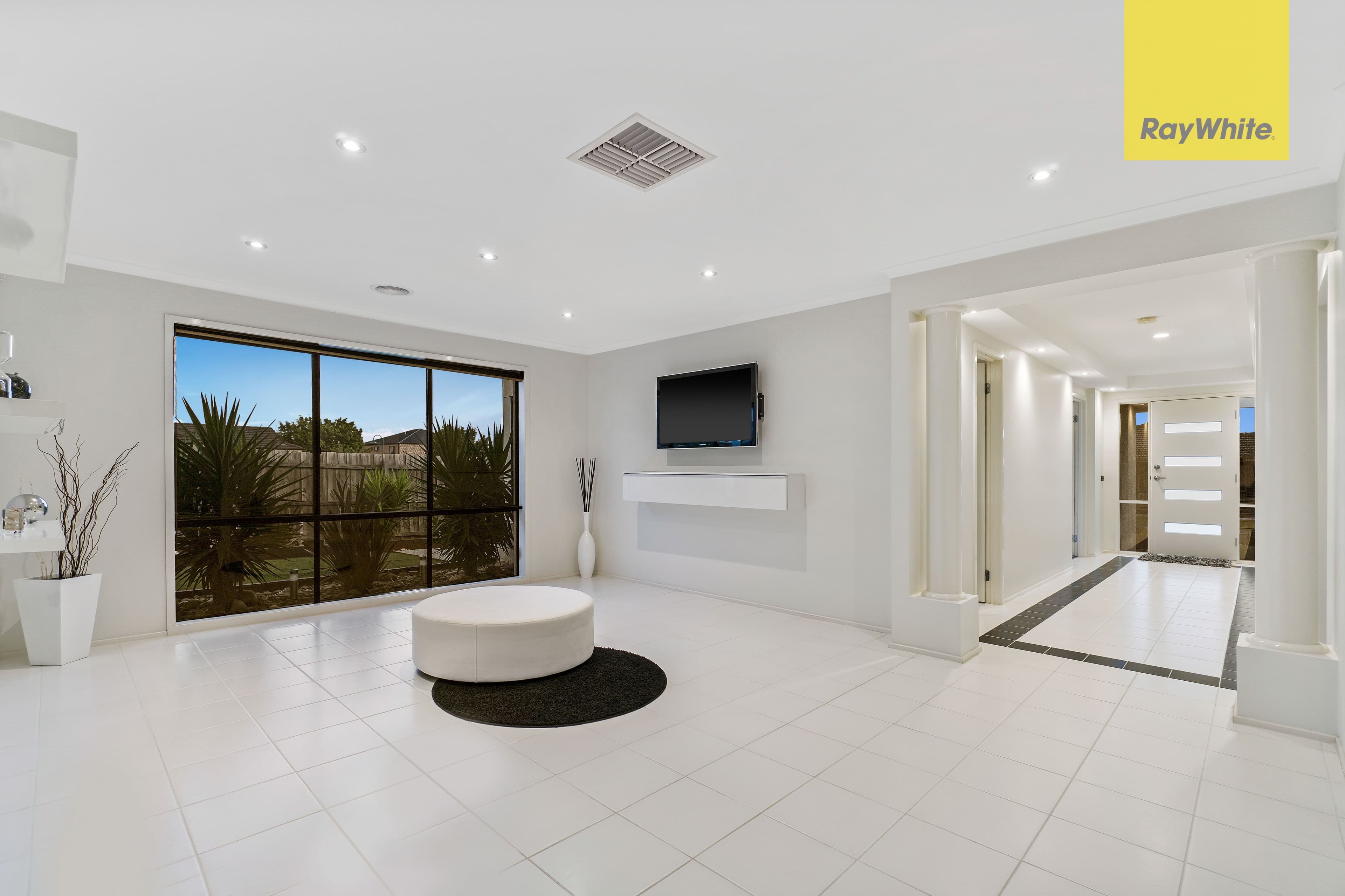 8 Loddon Drive, Taylors Hill VIC 3037, Taylors Hill - Thumbnail 5