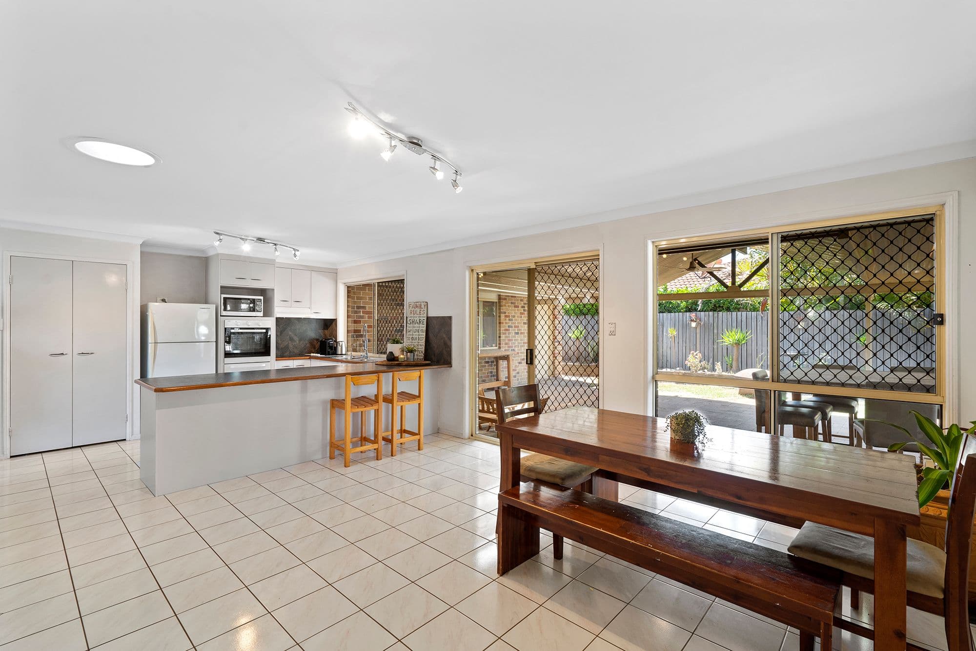 19 Kilsay Crescent, Meadowbrook QLD 4131, Meadowbrook - Thumbnail 7