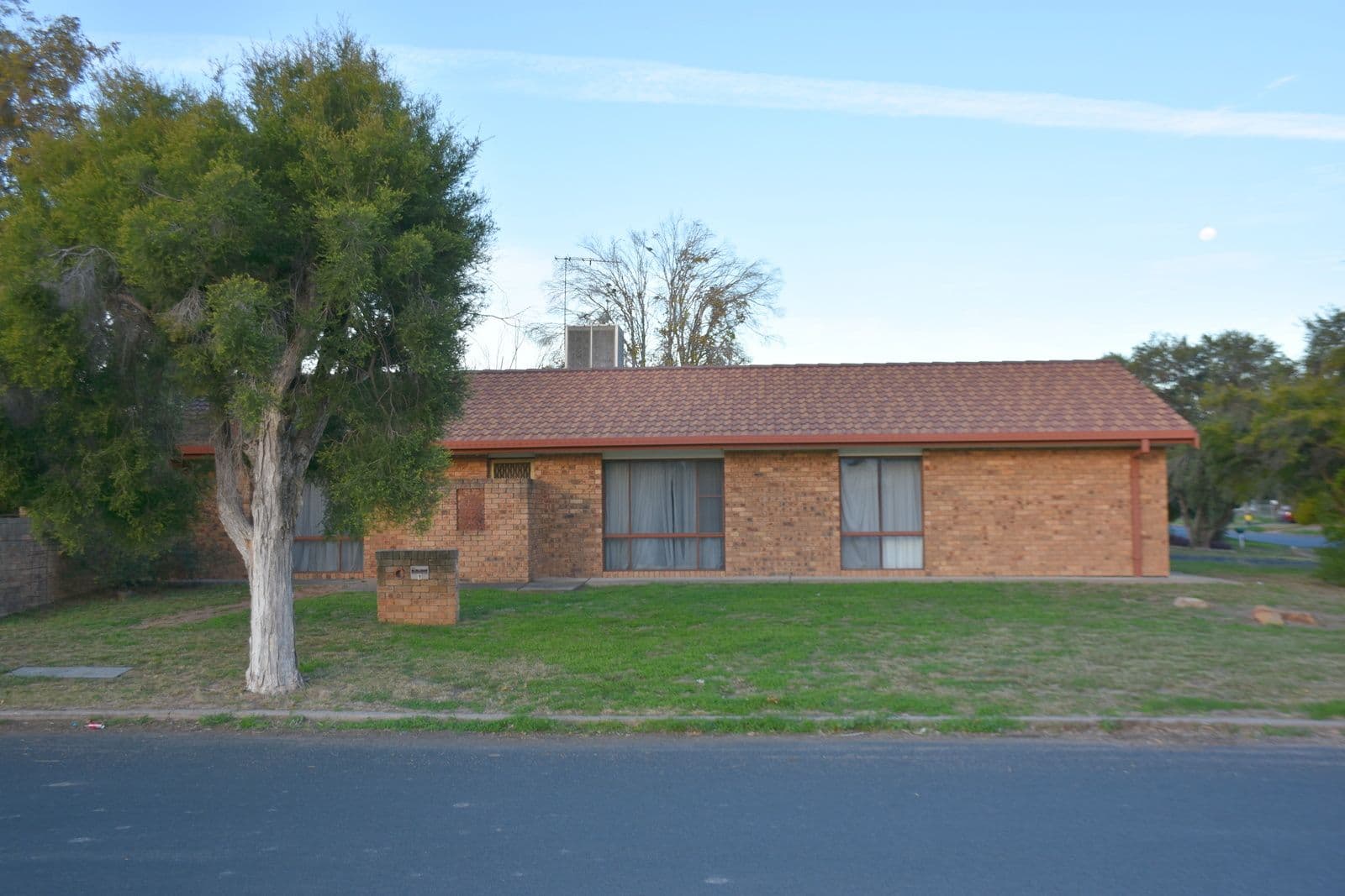 1 Helensvale Avenue, Moree NSW 2400, Moree - Thumbnail 4