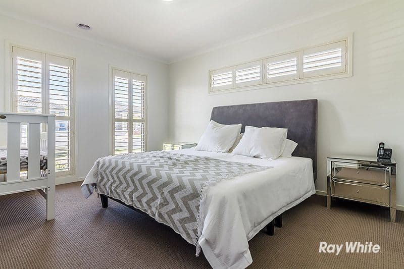 20 Forest Drive, Clyde North VIC 3978, Clyde North - Thumbnail 2