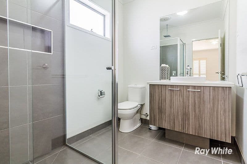 20 Forest Drive, Clyde North VIC 3978, Clyde North - Thumbnail 3