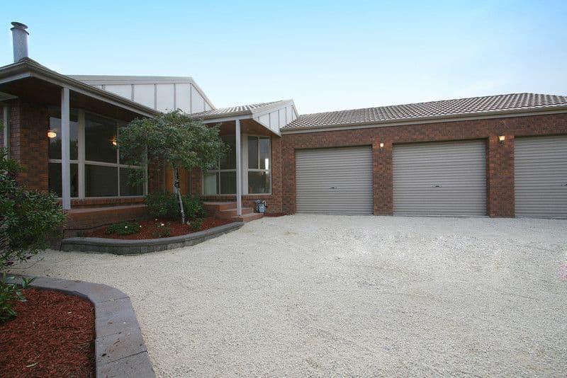 36 Cheryl Crescent, FERNTREE GULLY VIC 3156, Ferntree Gully - Thumbnail 2