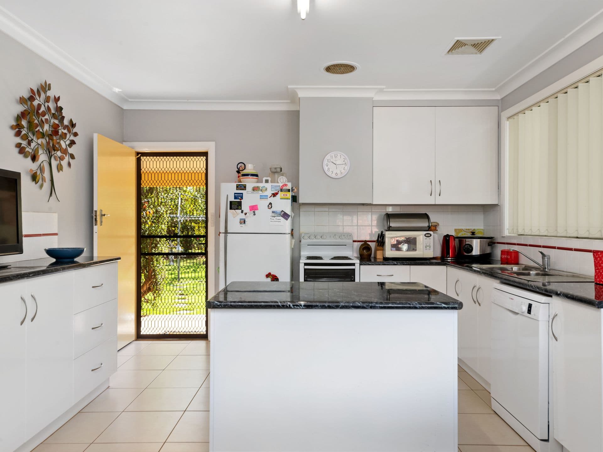 15 Hair Crescent, Benalla VIC 3672, Benalla - Thumbnail 3