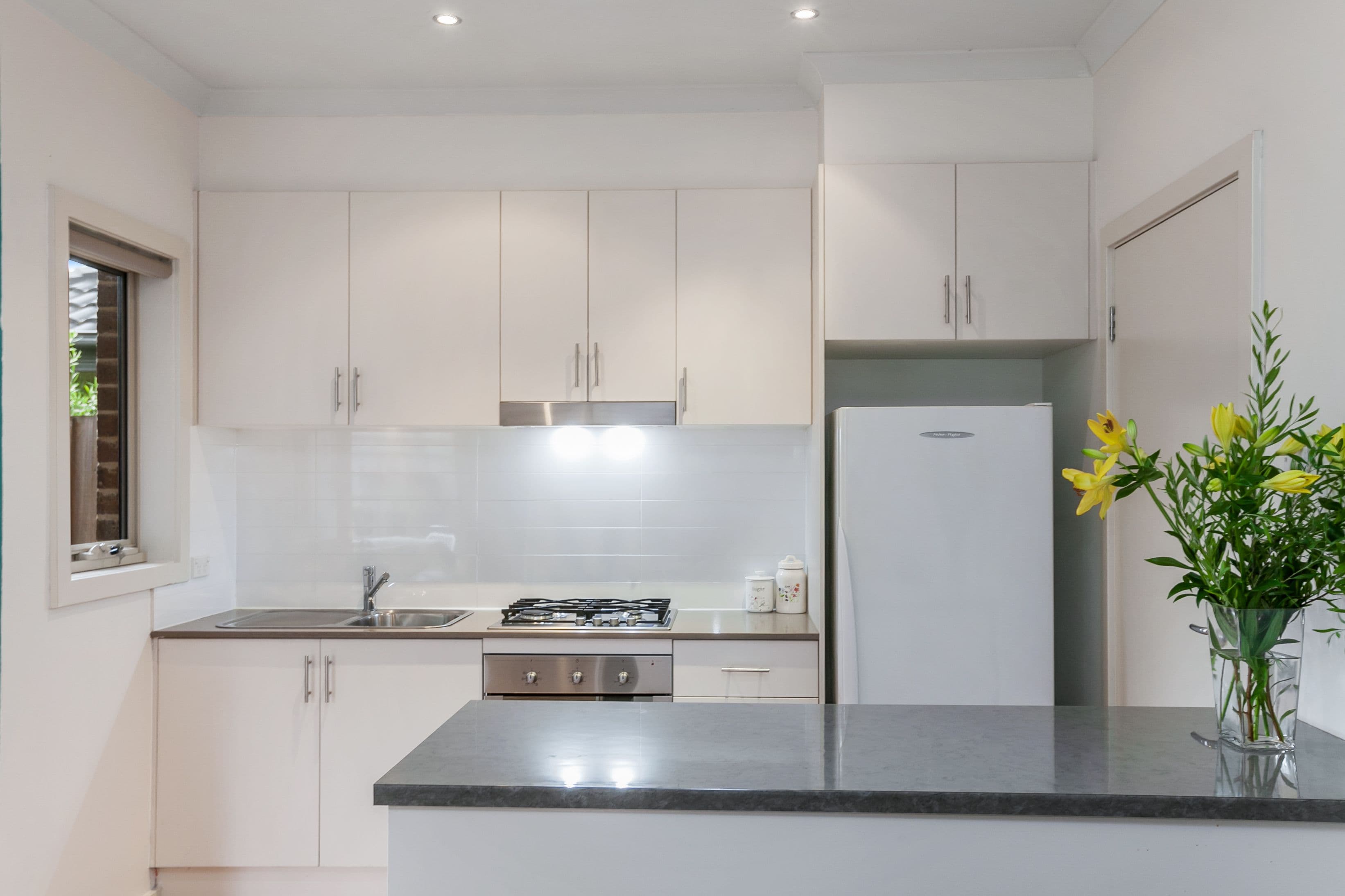 17 COMMERFORD Place, Chirnside Park, Chirnside Park - Thumbnail 6