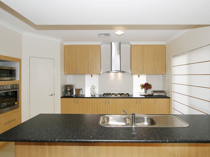18 Kersley Loop, HARRISDALE WA 6112, Harrisdale - Thumbnail 2