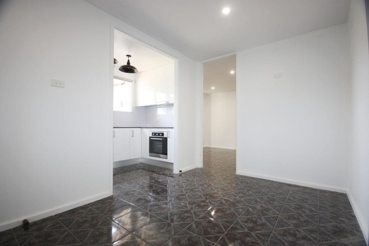 Macquarie Fields NSW 2564, Macquarie Fields - Thumbnail 3