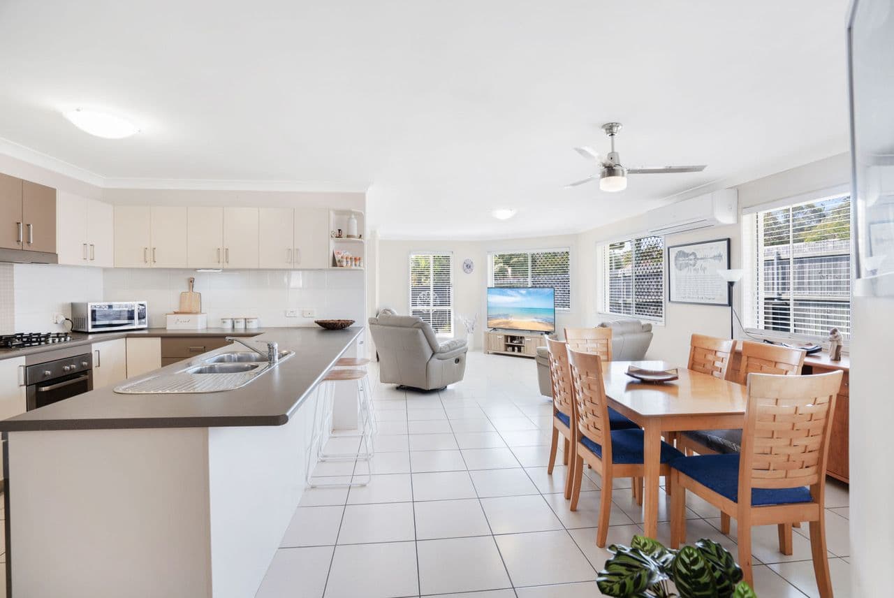 39 Centaur Street, Redcliffe QLD 4020, Redcliffe - Thumbnail 5