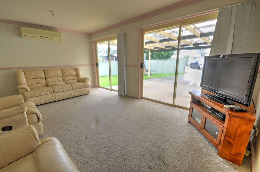 33 Westbourne Avenue, Thirlmere - Thumbnail 2