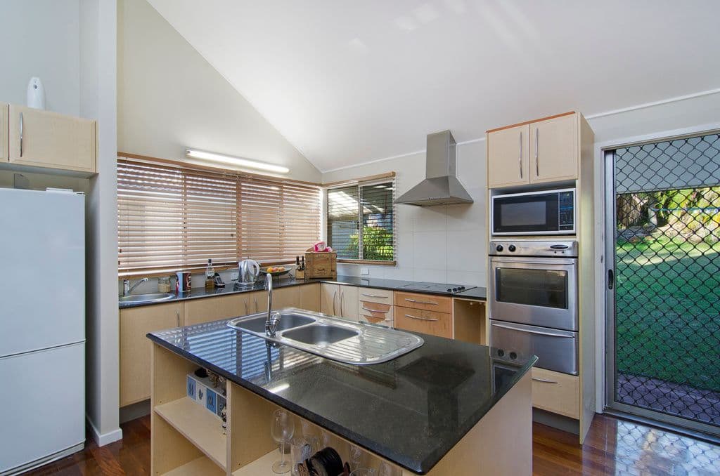 80 Laura Street, BANORA POINT NSW 2486, Banora Point - Thumbnail 3