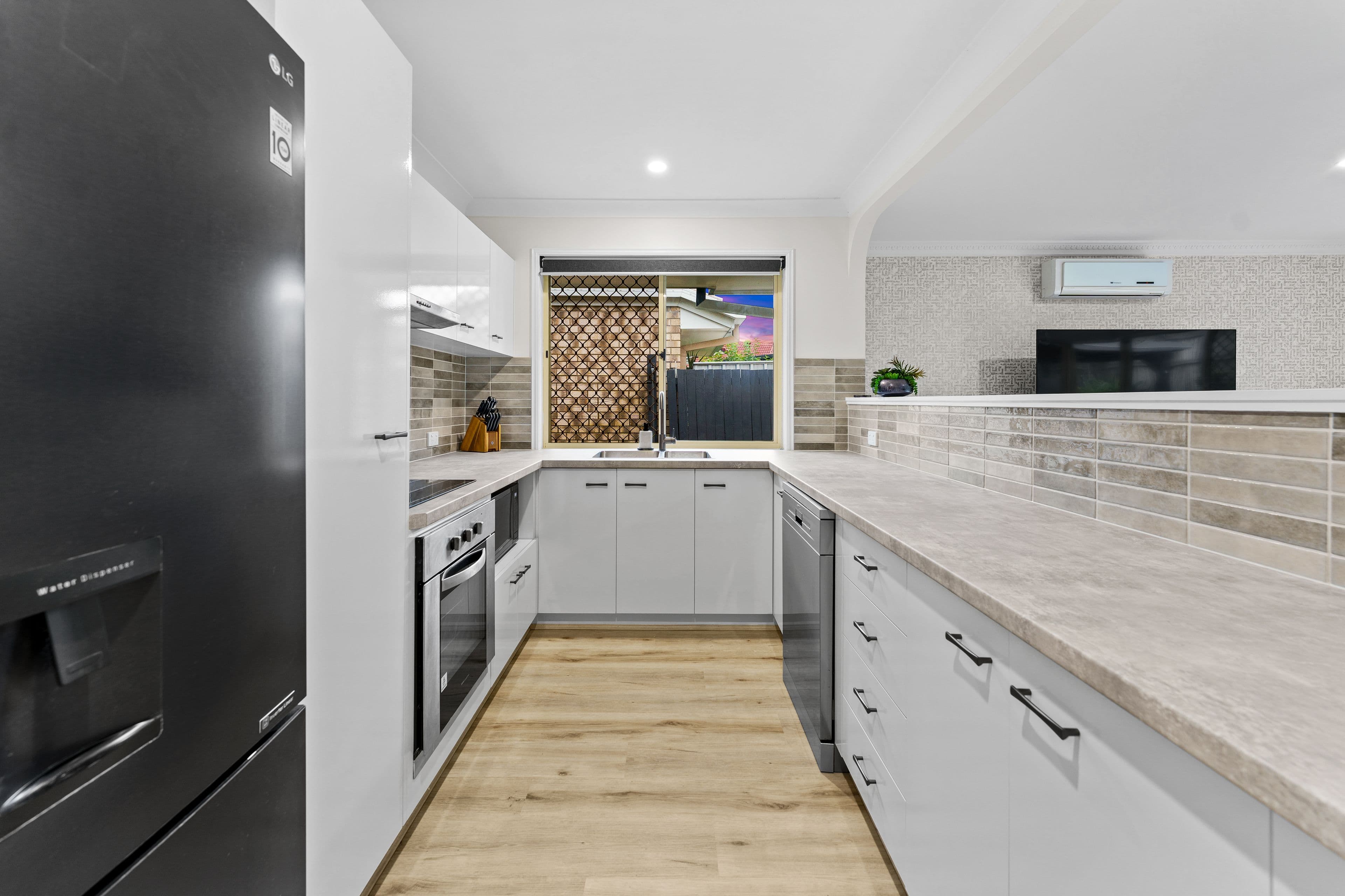 69 Victor Street, Runcorn QLD 4113, Runcorn - Thumbnail 5