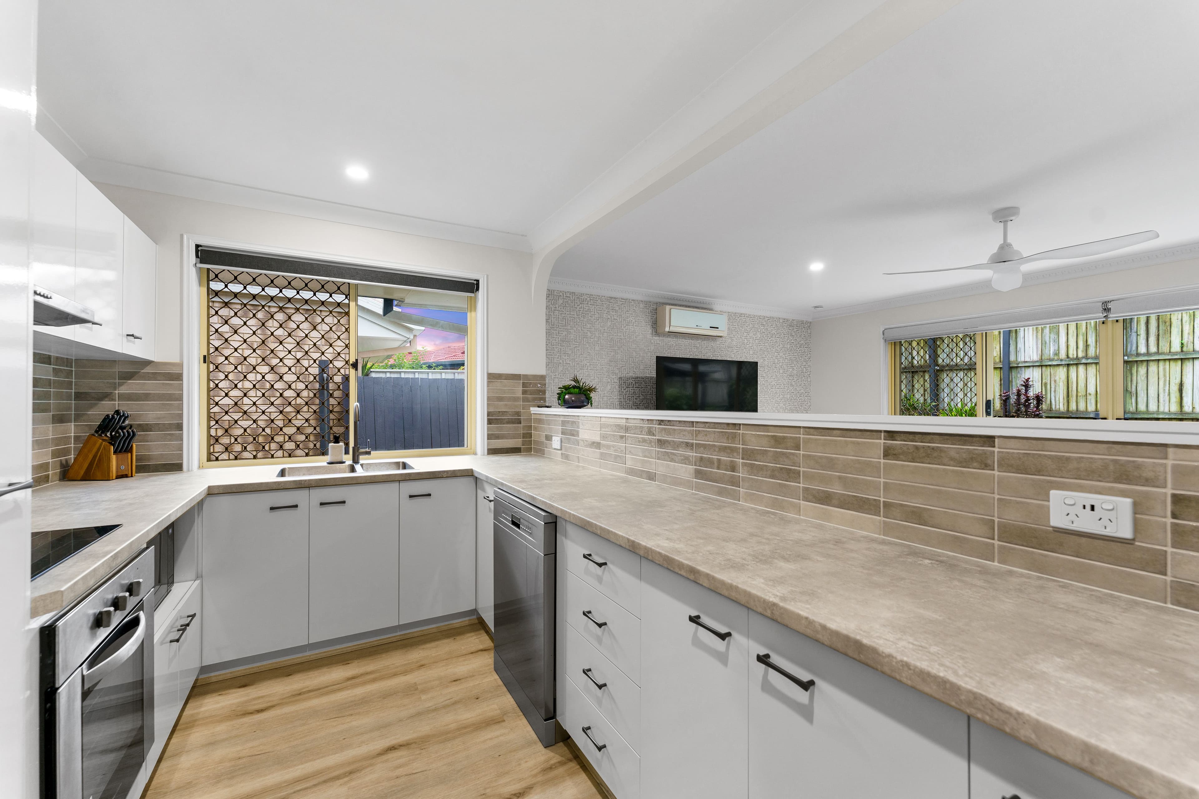 69 Victor Street, Runcorn QLD 4113, Runcorn - Thumbnail 6