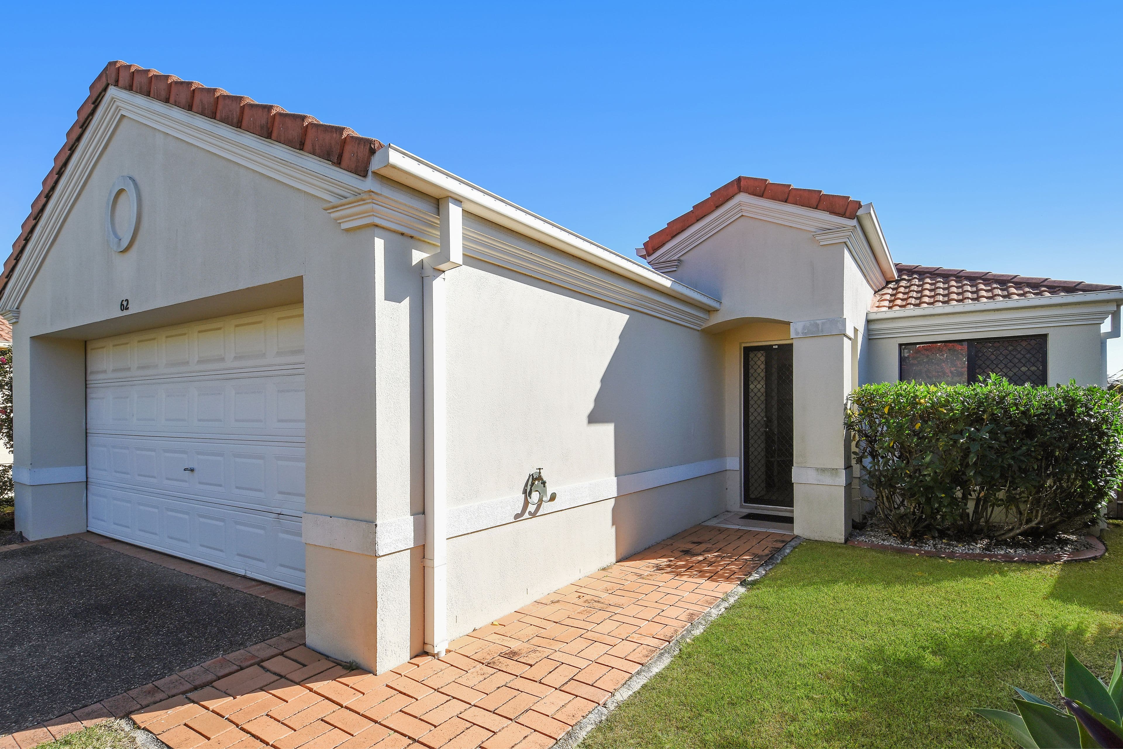 2 Langport Parade, Mudgeeraba QLD 4213, Mudgeeraba - Thumbnail 3