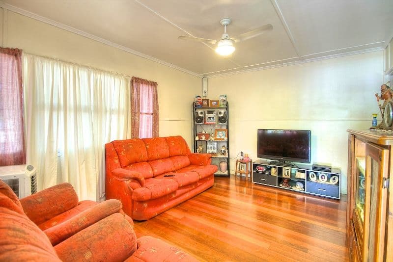 6 Crosshill Street, LEICHHARDT QLD 4305, Leichhardt - Thumbnail 3