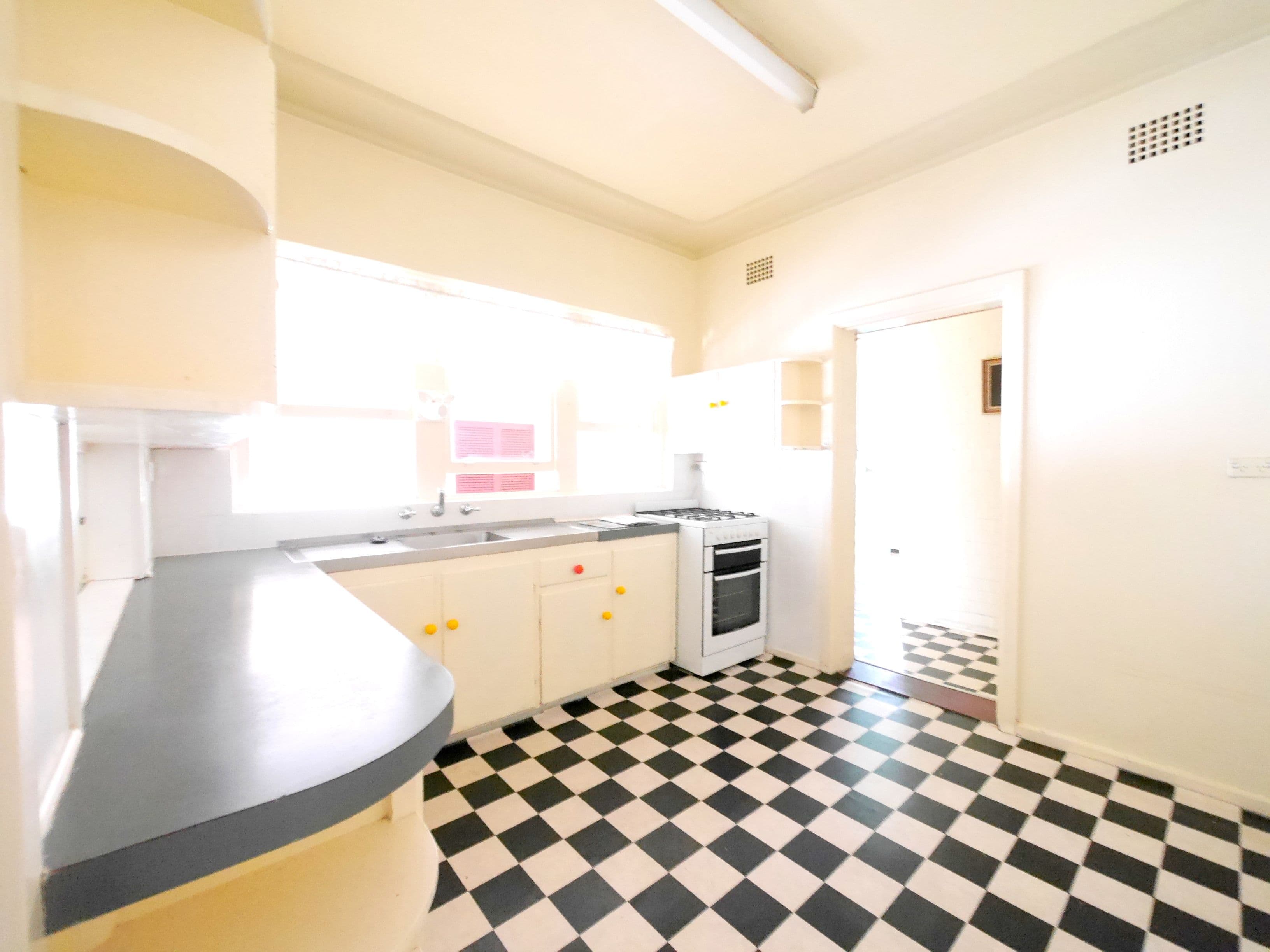 10 Lachlan Street, Cowra - Thumbnail 6