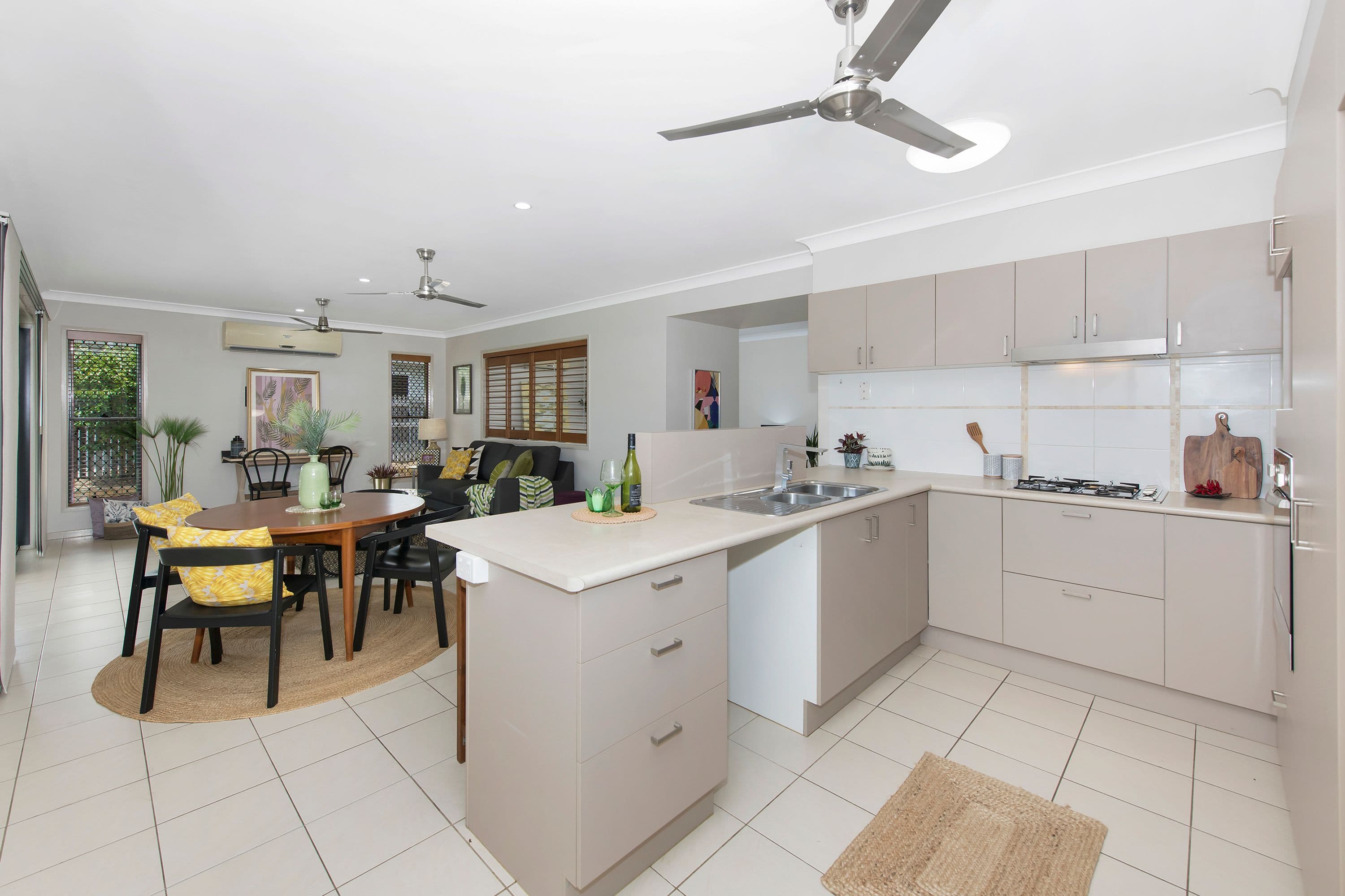 10 Woodrow Circuit, Mount Louisa QLD 4814, Mount Louisa - Thumbnail 3