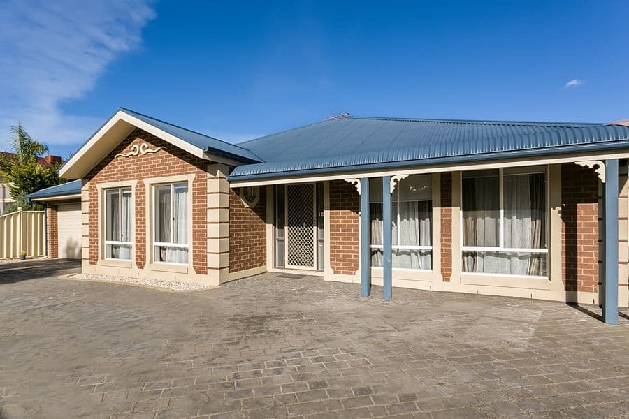 18 Eildon Circuit, TAYLORS HILL VIC 3037, Taylors Hill - Image 1