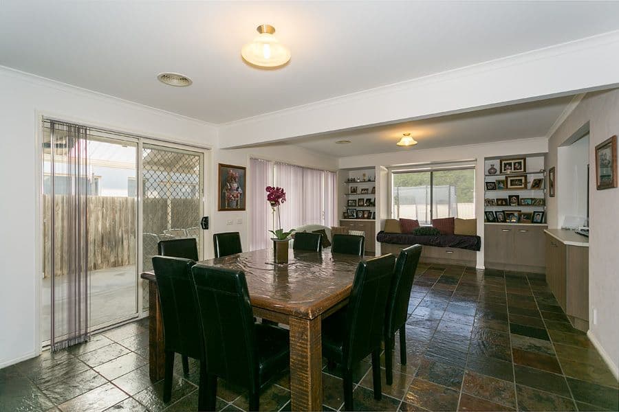 18 Eildon Circuit, TAYLORS HILL VIC 3037, Taylors Hill - Thumbnail 5