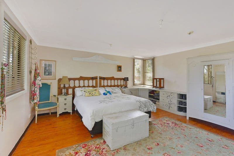 5 Russell Avenue, Wahroonga NSW 2076, Wahroonga - Thumbnail 2