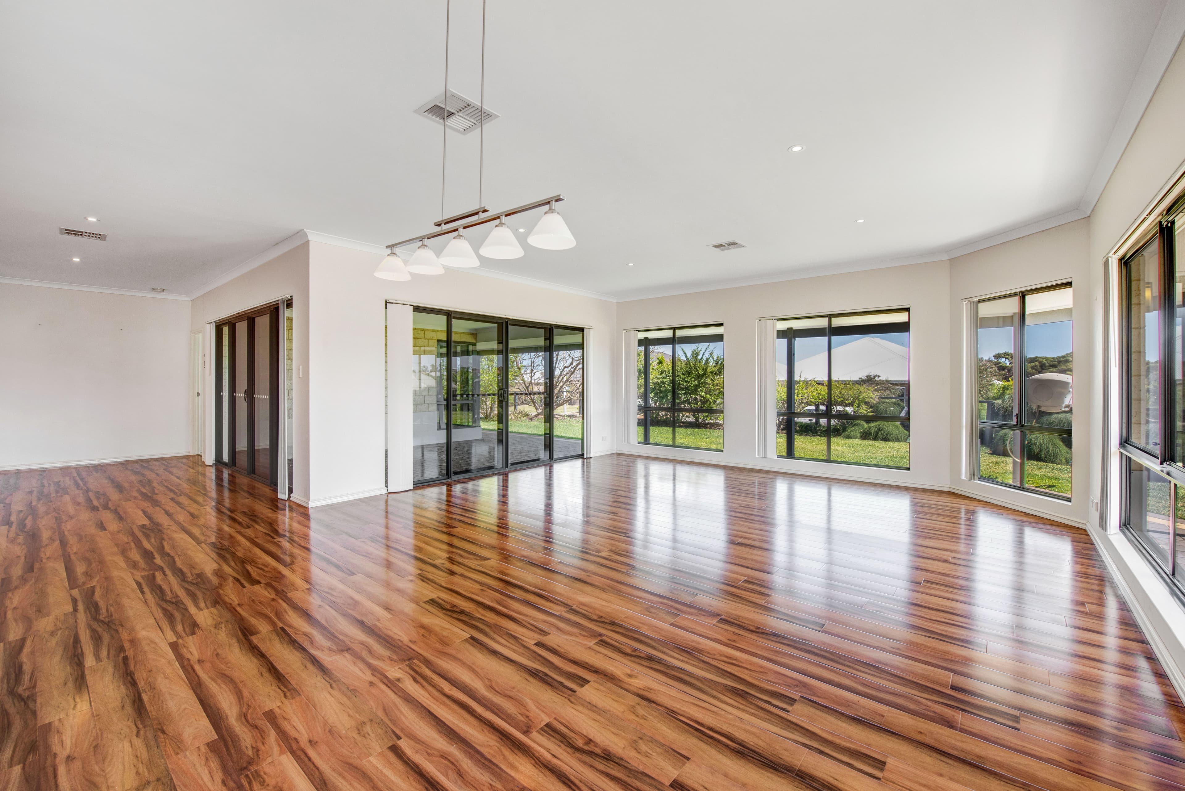 6 Neptune Corner, Glenfield WA 6532, Glenfield - Thumbnail 8