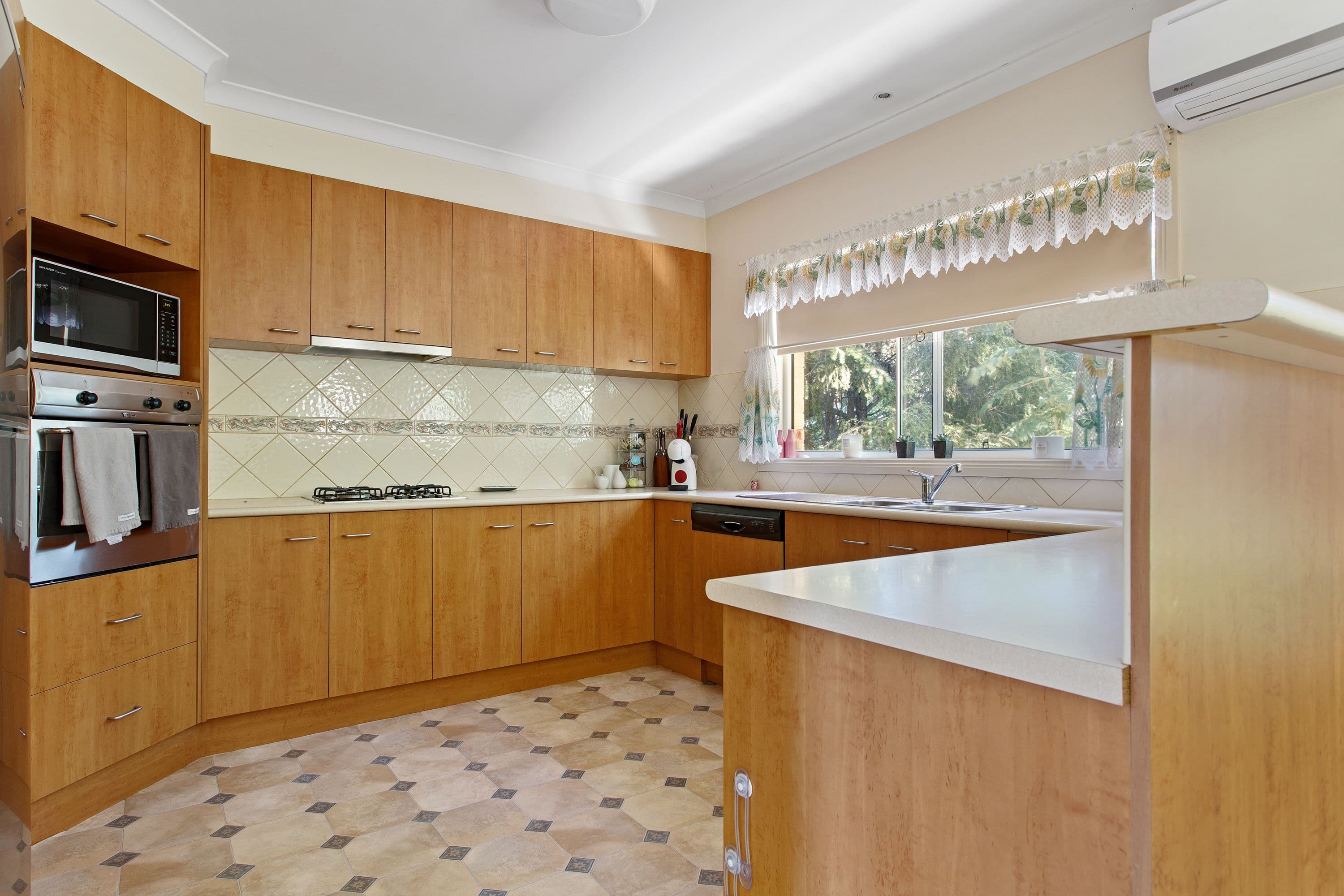 4 Miranda Close, Strathdale VIC 3550, Strathdale - Thumbnail 4