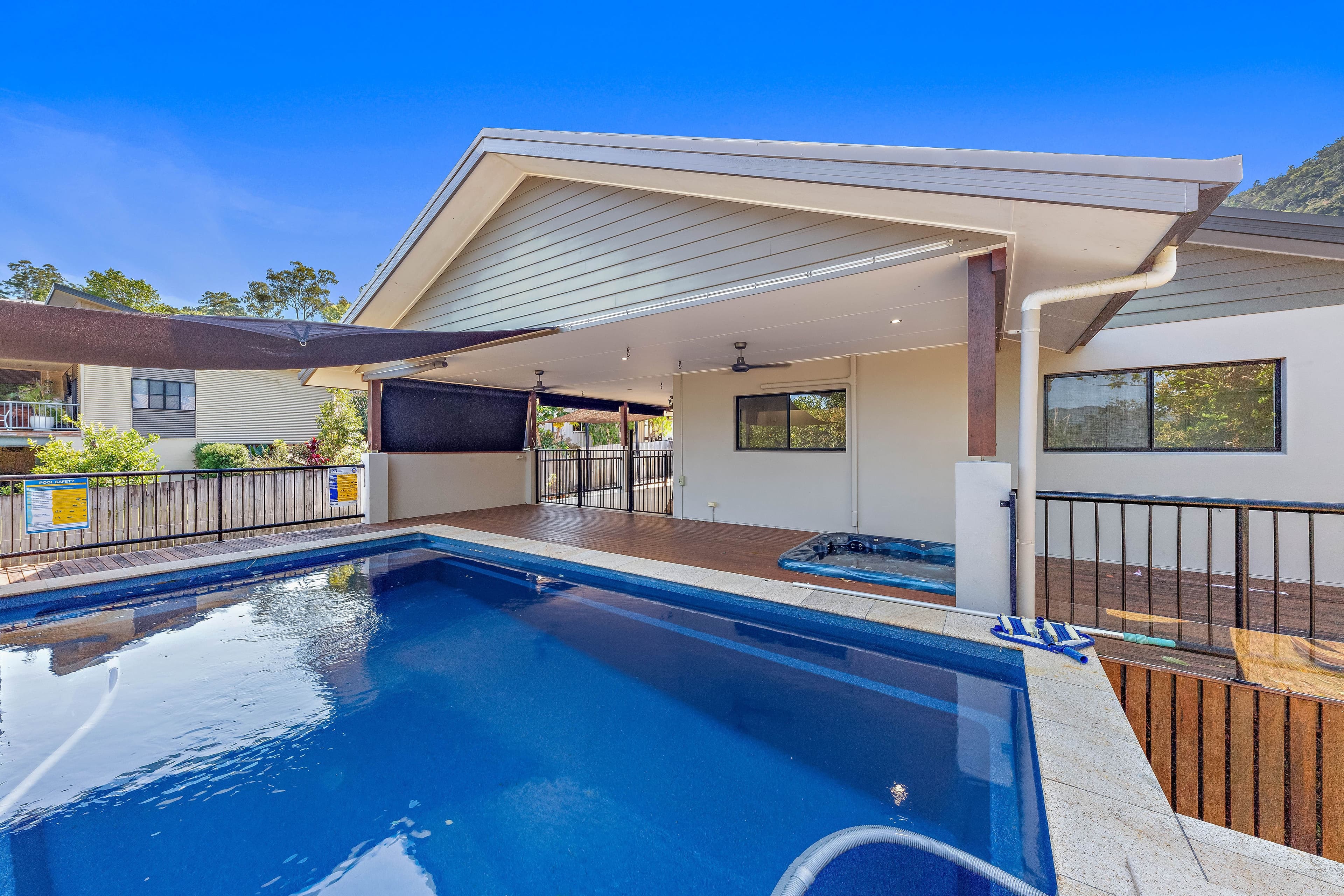 88 Country Road, Cannonvale QLD 4802, Cannonvale - Thumbnail 2