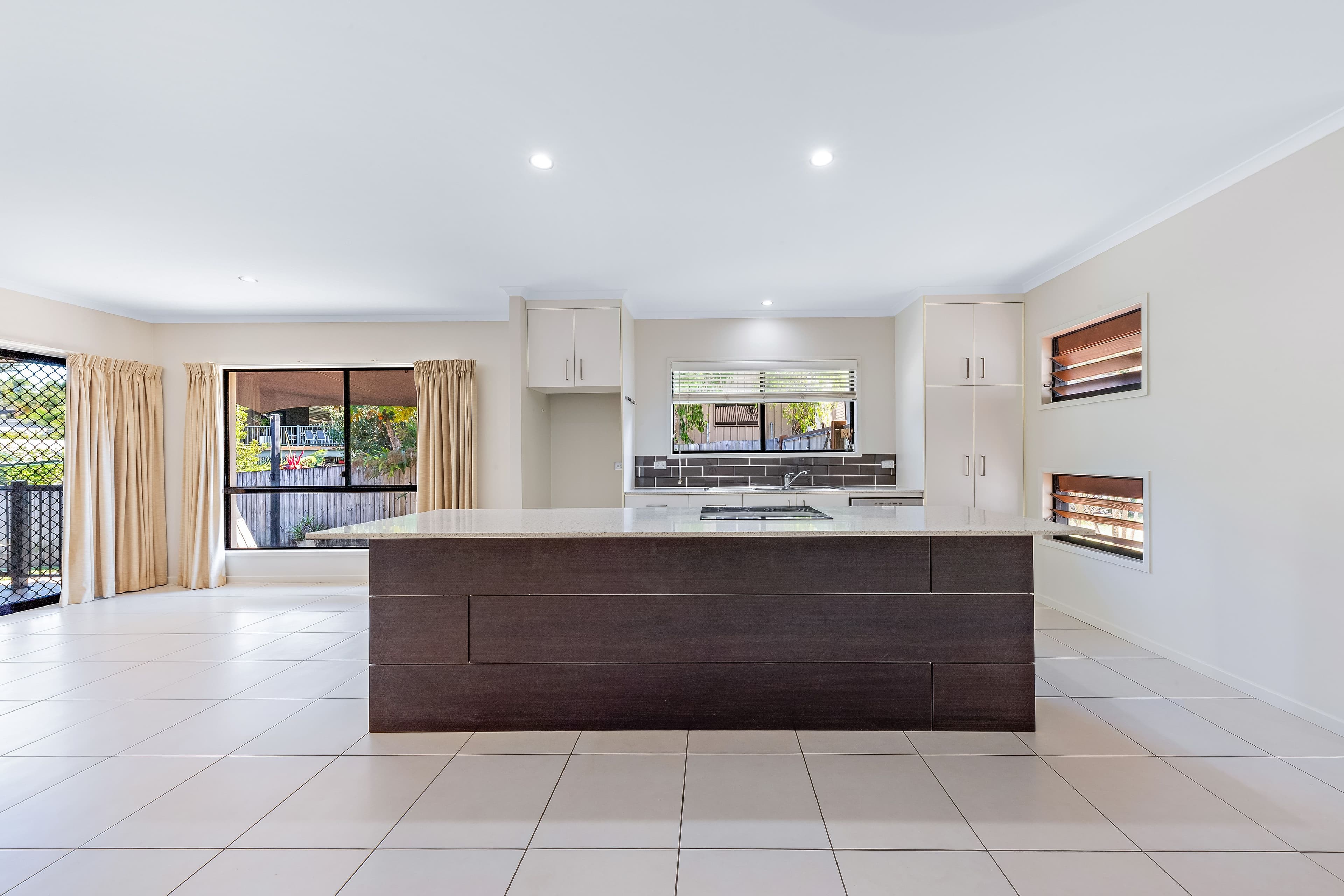 88 Country Road, Cannonvale QLD 4802, Cannonvale - Thumbnail 3