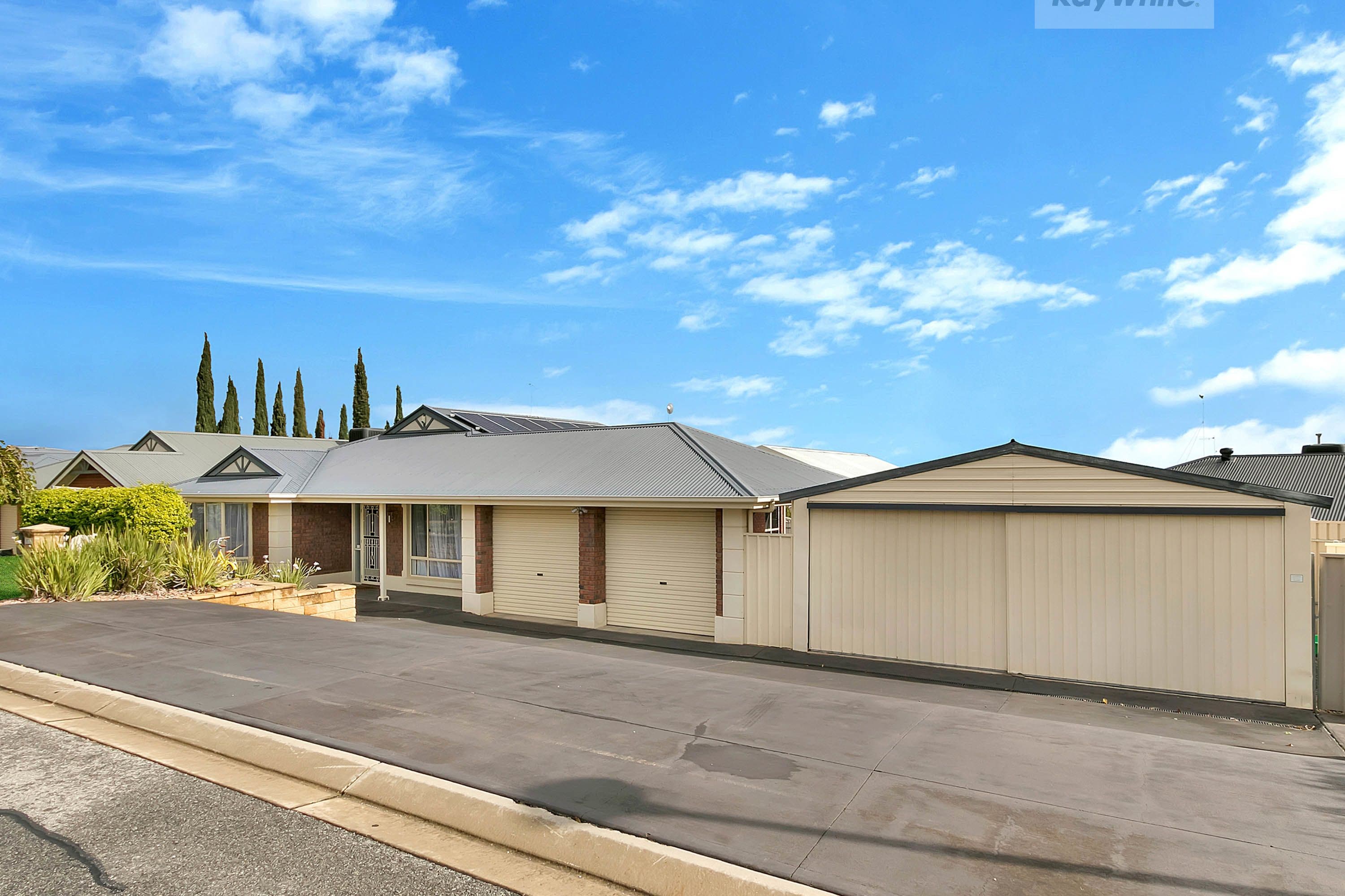 16 Hampshire Drive, Craigmore SA 5114, Craigmore - Thumbnail 2