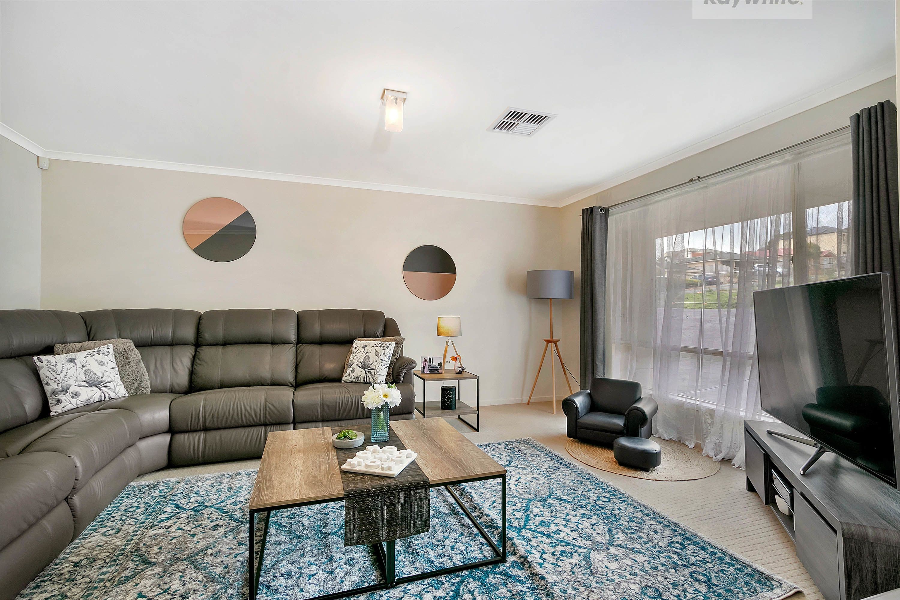 16 Hampshire Drive, Craigmore SA 5114, Craigmore - Thumbnail 5