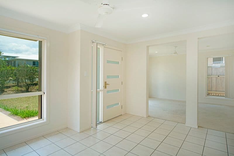 10 Silver Gull Street, COOMERA QLD 4209, Coomera - Thumbnail 2