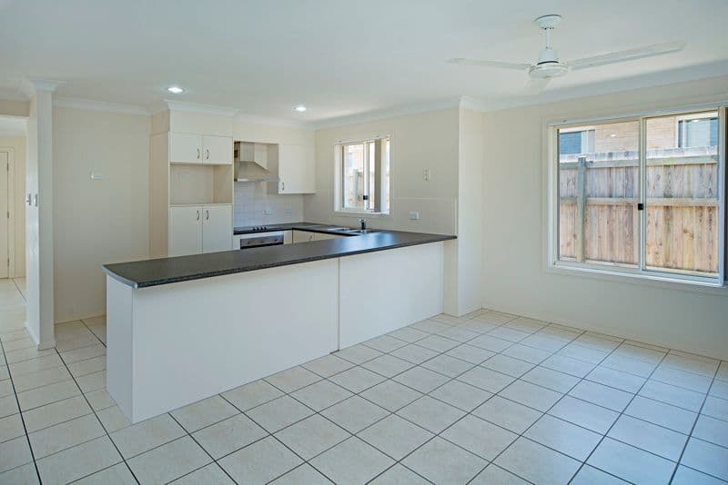 10 Silver Gull Street, COOMERA QLD 4209, Coomera - Thumbnail 5