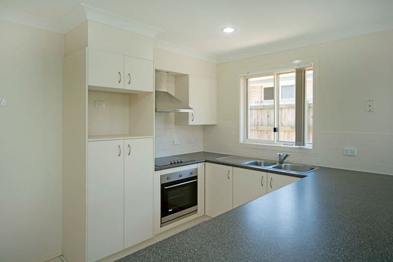 10 Silver Gull Street, COOMERA QLD 4209, Coomera - Thumbnail 6