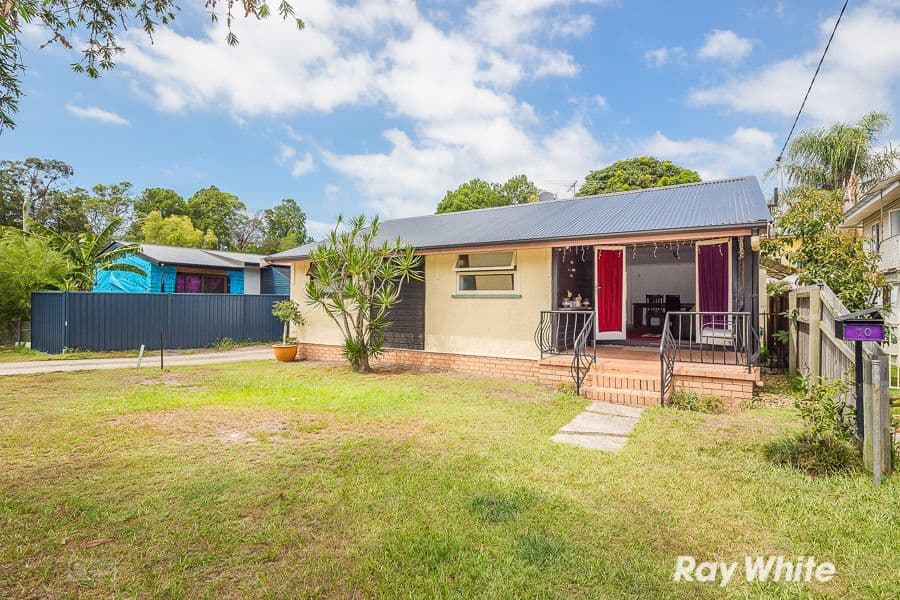 10 Cumming Street, Bongaree QLD 4507, Bongaree - Image 1
