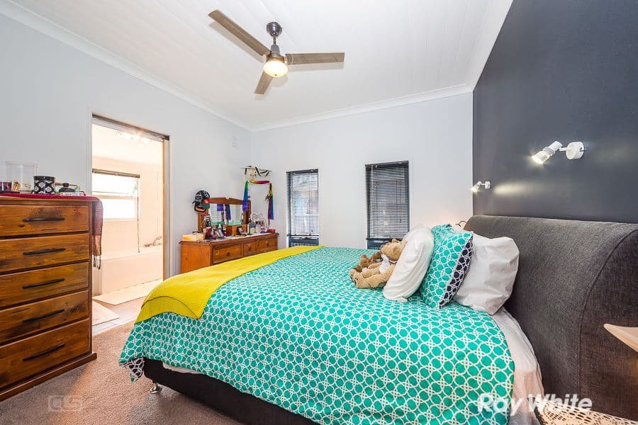 10 Cumming Street, Bongaree QLD 4507, Bongaree - Thumbnail 5